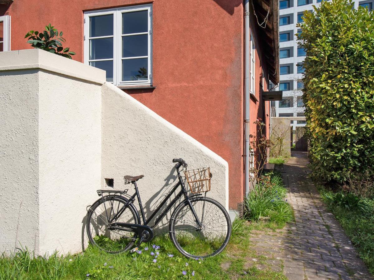 Sanders Charm - Endearing Two-bedroom With Shared Garden *